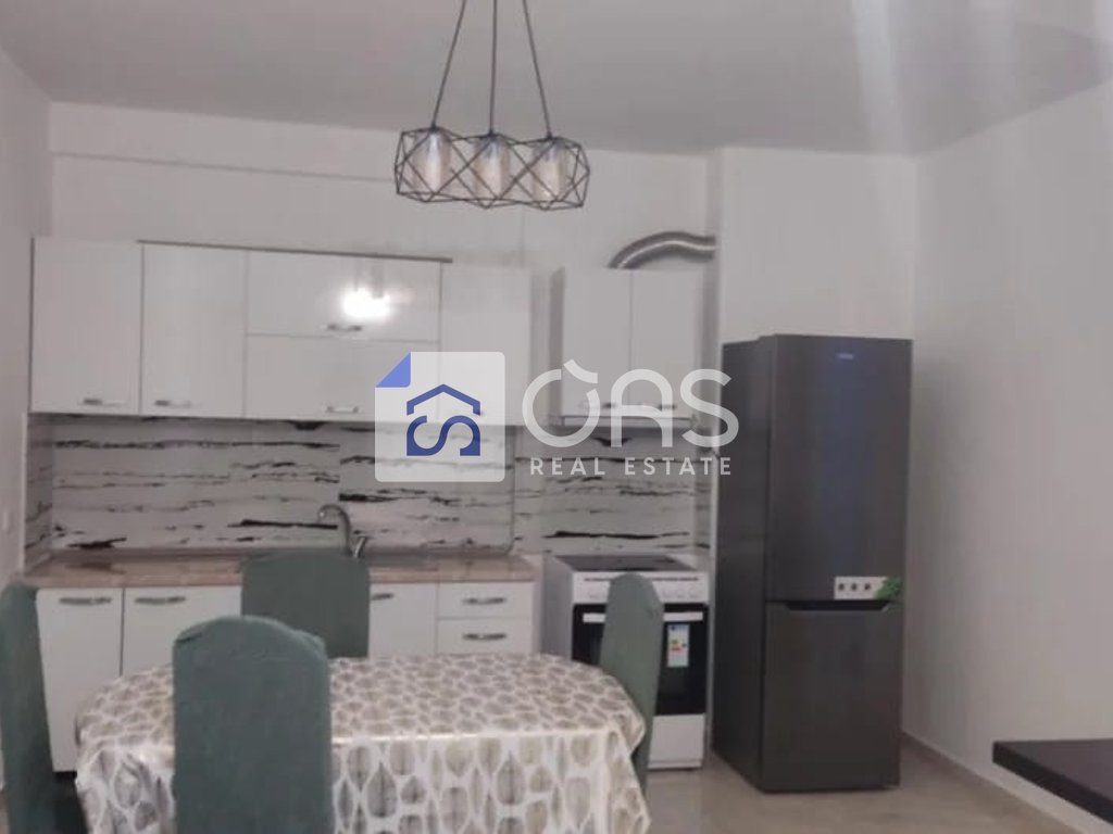 Jepet apartament me qera 1+1 Pallati Me Shigjeta