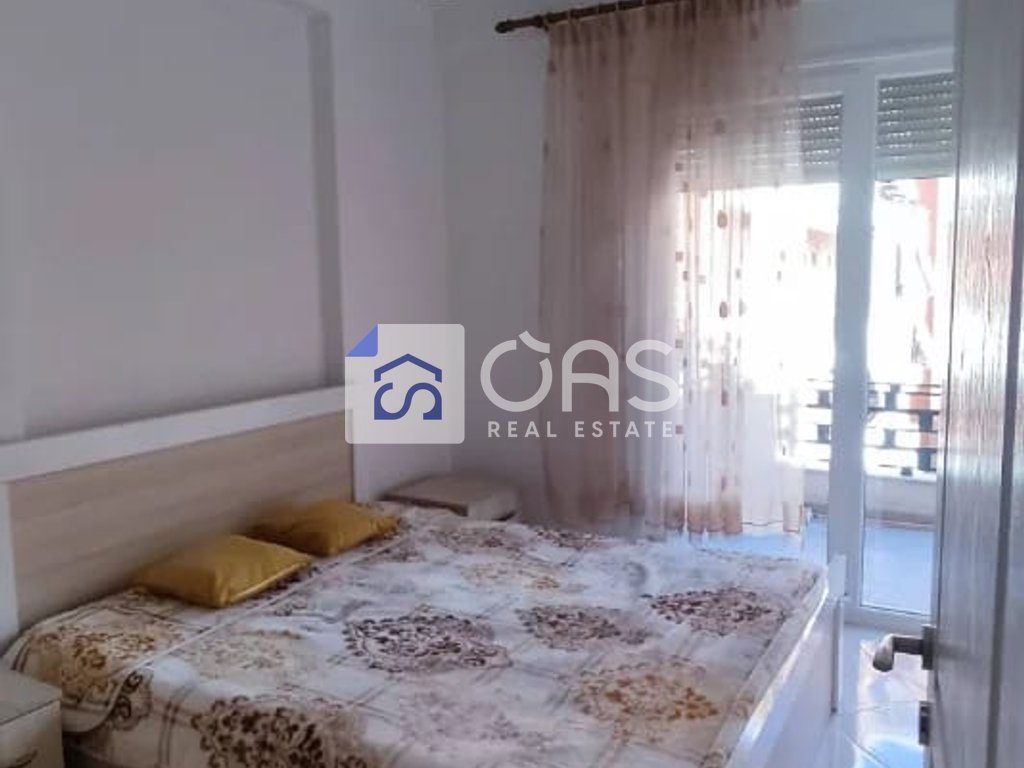 Jepet apartament me qera 1+1 Pallati Me Shigjeta