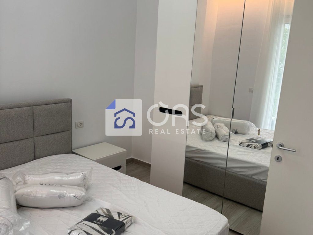 Jepet me qera apartament 1+1 Te Bulevardi i Ri