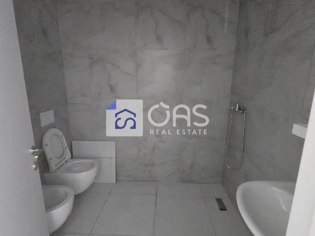 Jepet me qera apartament 1+1 Te Univers City
