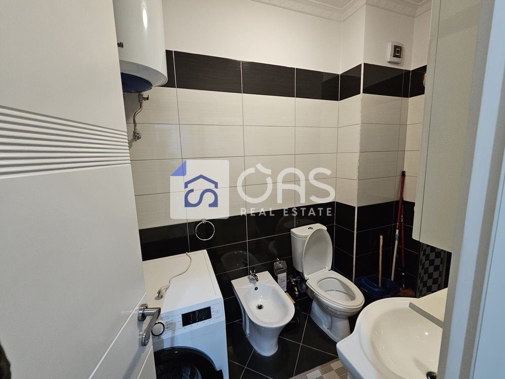 Jepet me qera apartament 2+1+2 Ne Astir