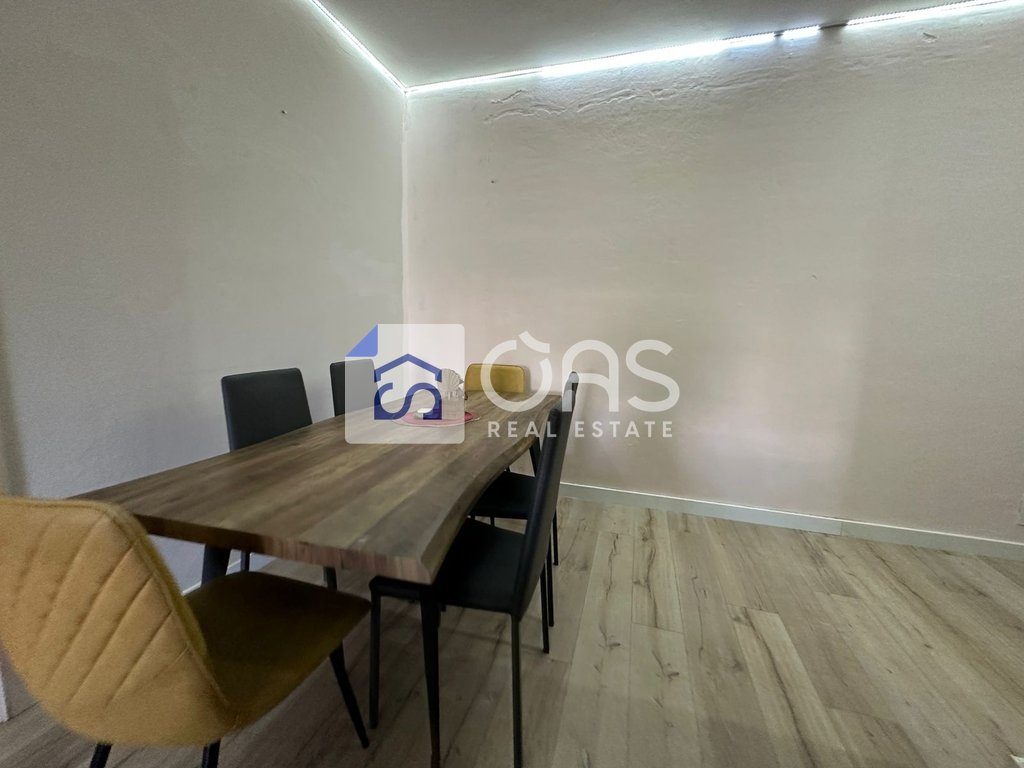 Jepet apartament me qera 2+1 Ne Fresk
