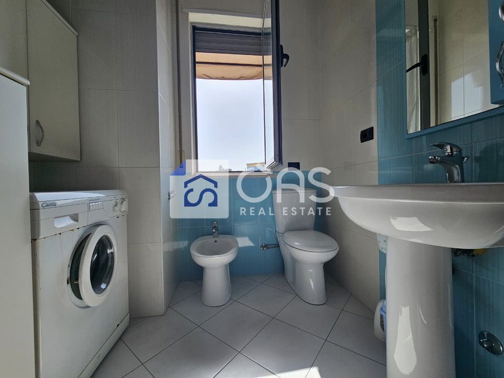 Jepet Apartament me qera 1+1 Te Pazari i Ri