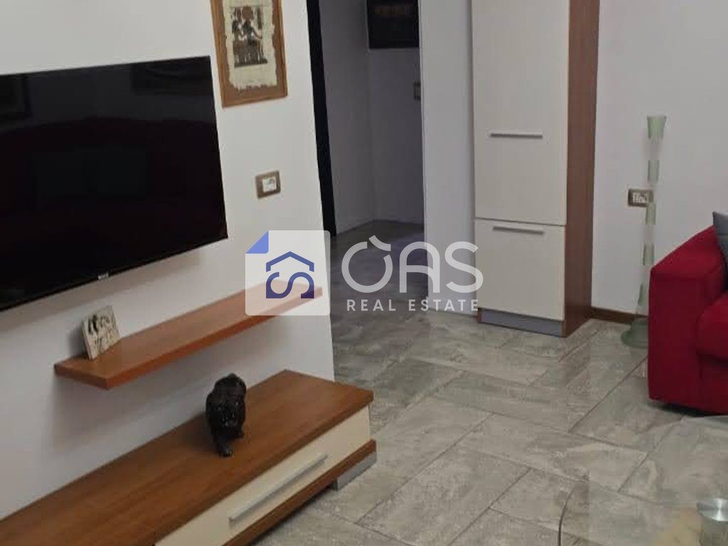 Jepet apartament me qera 2+1 Te  Rruga E Dibres