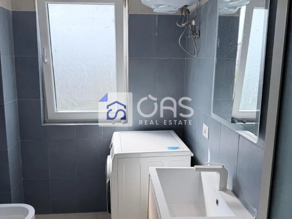 Jepet Apartament me qera 1+1 Ne 5 Maj