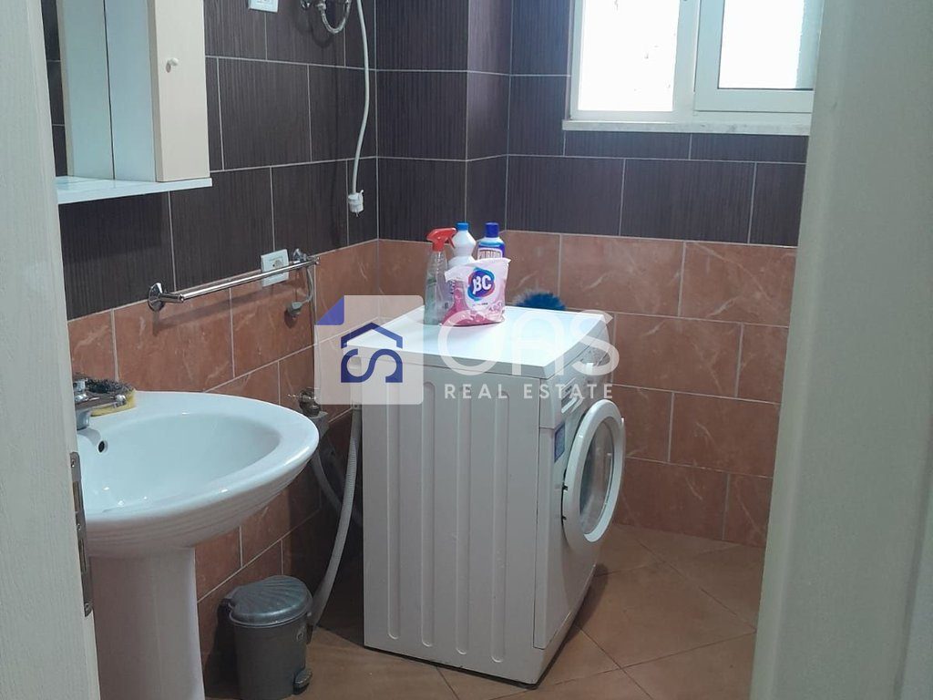 Jepet me qera apartament 1+1 Ne Shkoze
