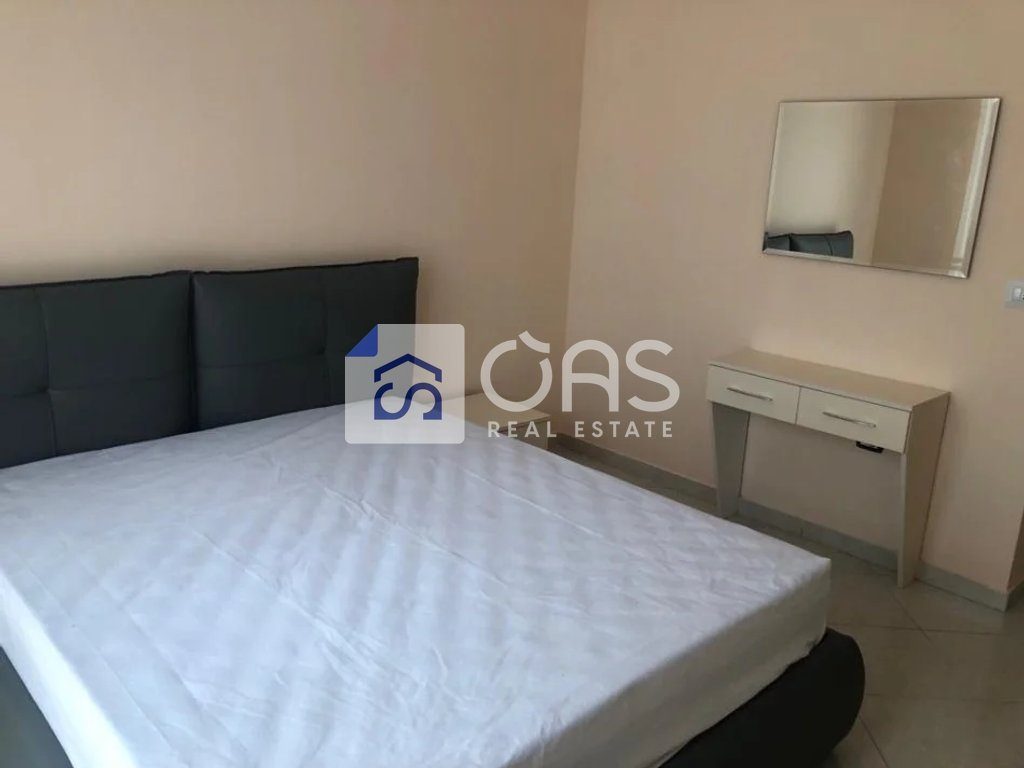 Jepet me qera apartament 2+1 Te Rruga e Kavajes