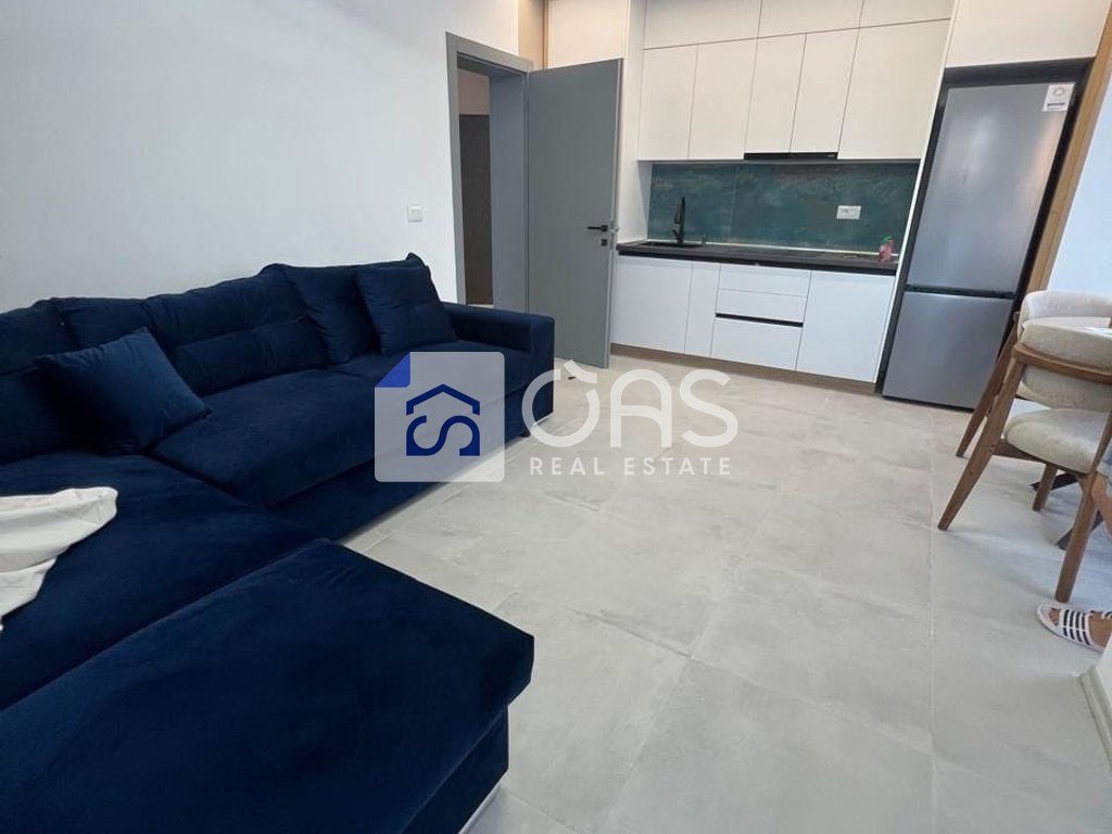 Jepet me qera apartament 2+1 Ne Qender