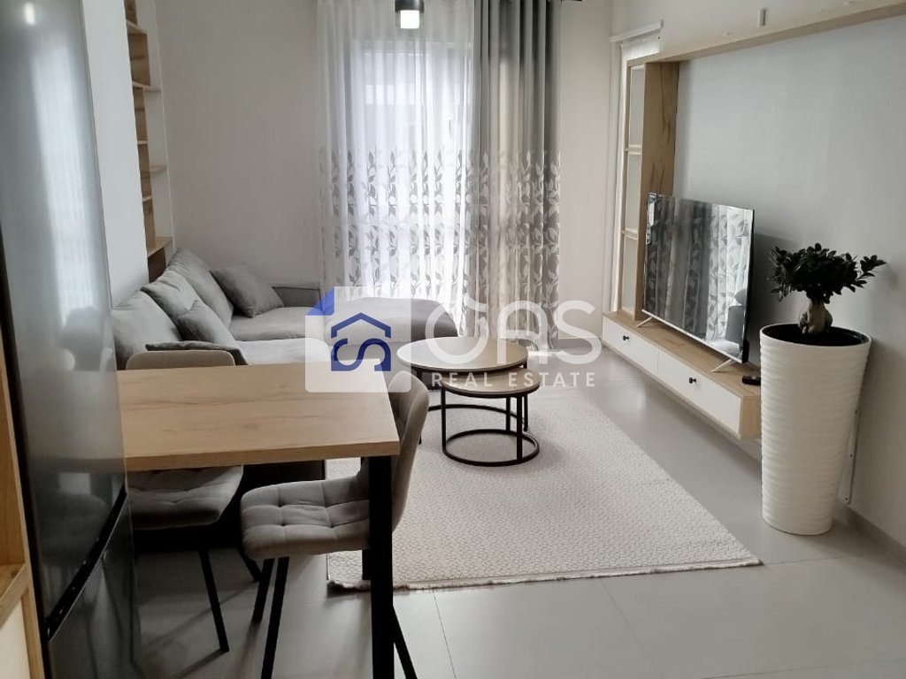 Jepet me qera apartament 1+1+Parking tek Univers City