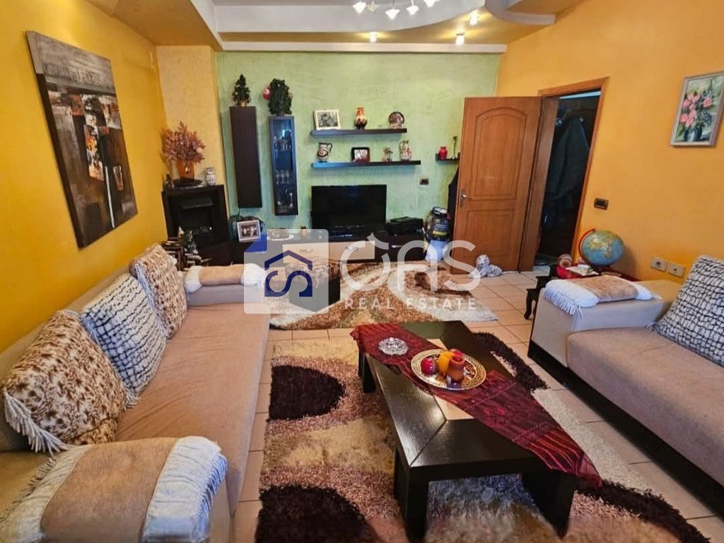 Jepet me qera apartament 1+1 ne Qender.
