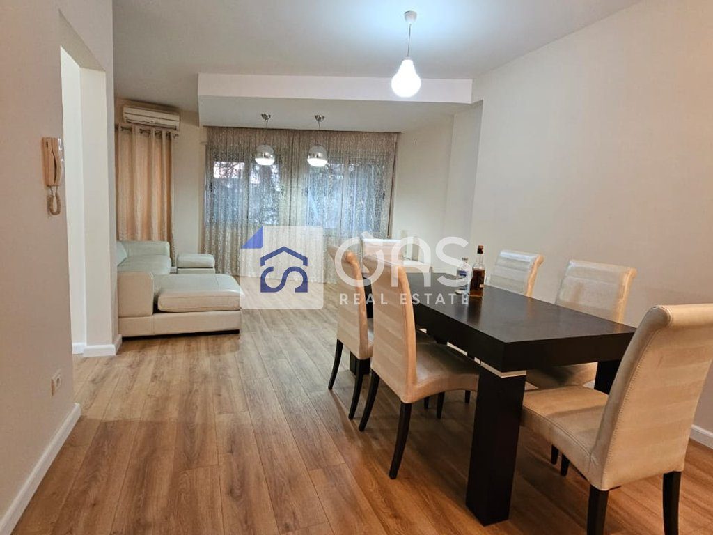 Shitet apartament 2+1 tek Rruga Mine Peza.