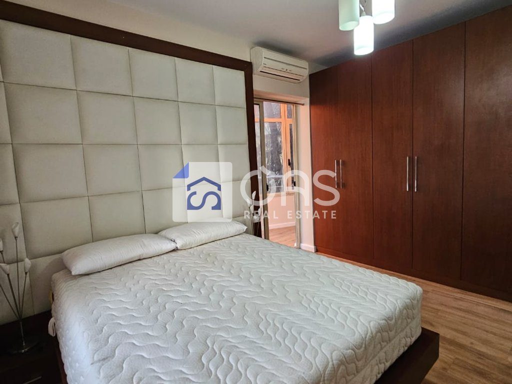 Shitet apartament 2+1 tek Rruga Mine Peza.
