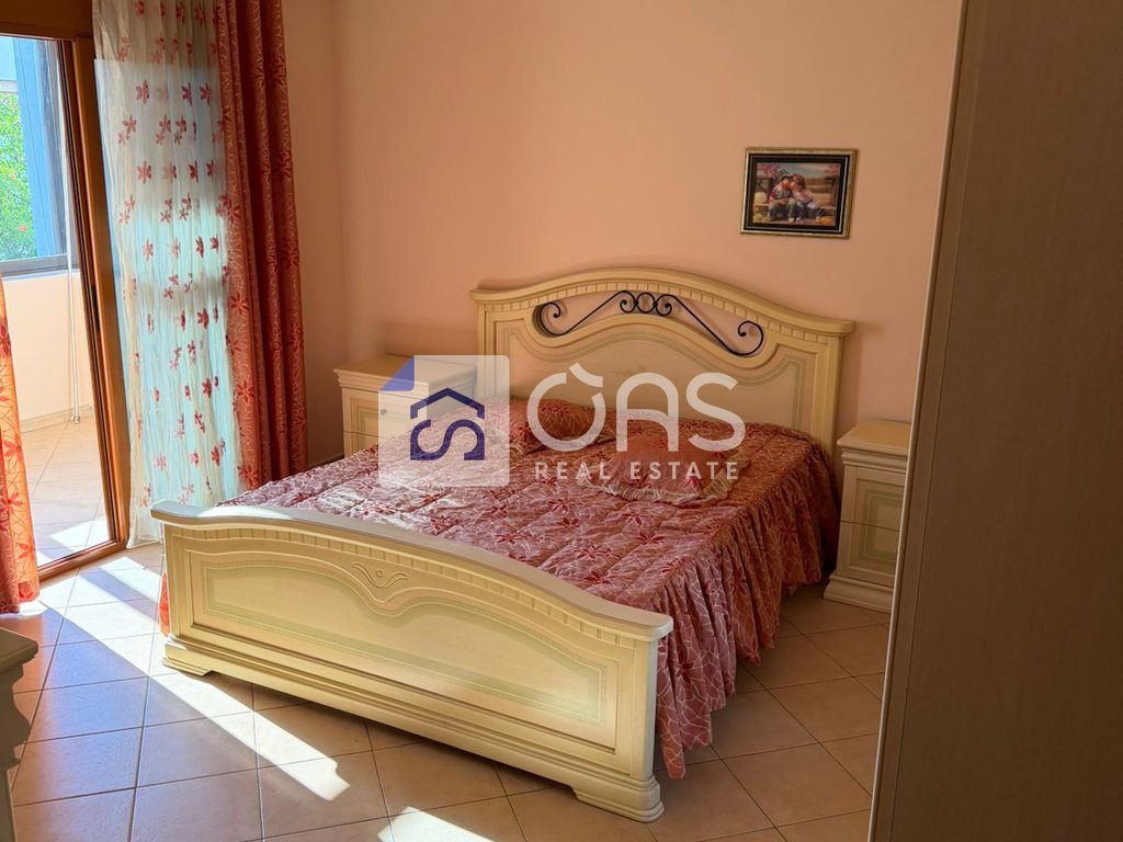Jepet me qera apartament 2+1+2 ne 5 Maj .