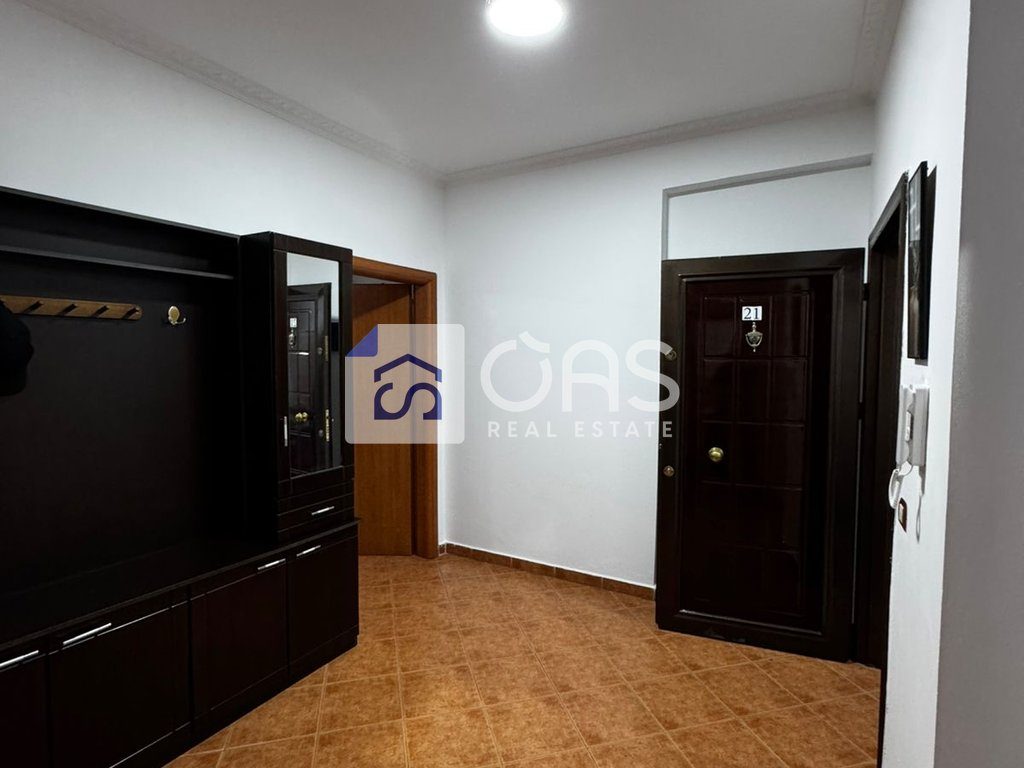 Jepet me qera apartament 2+1 ne Yzberisht