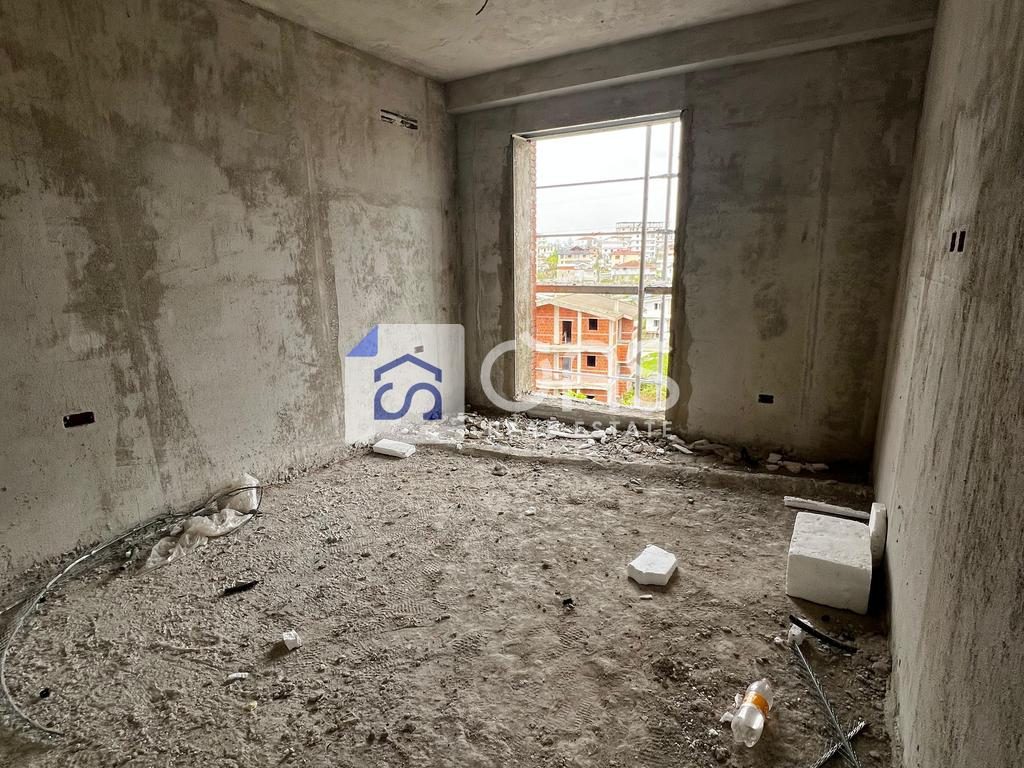 Shitet apartament 2+1 ne Paskuqan