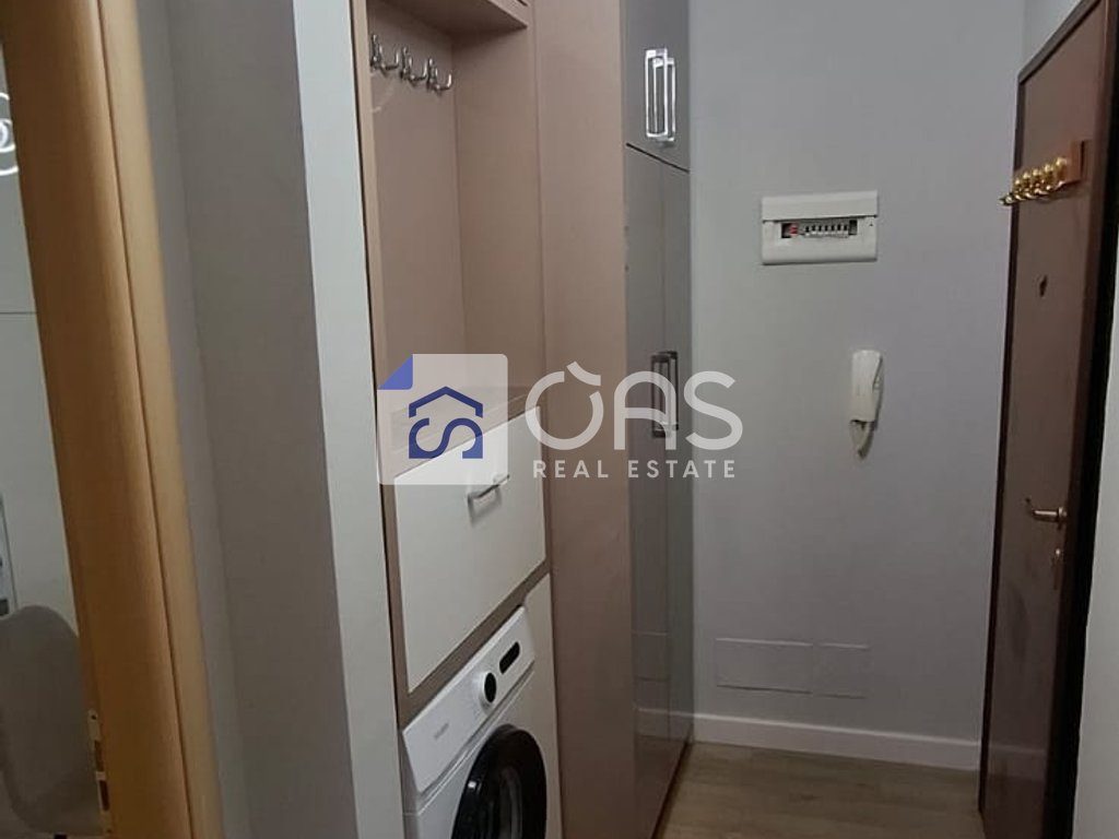 Jepet me qera apartament 1+1 tek Kodra e Diellit (Tek Eleonora)