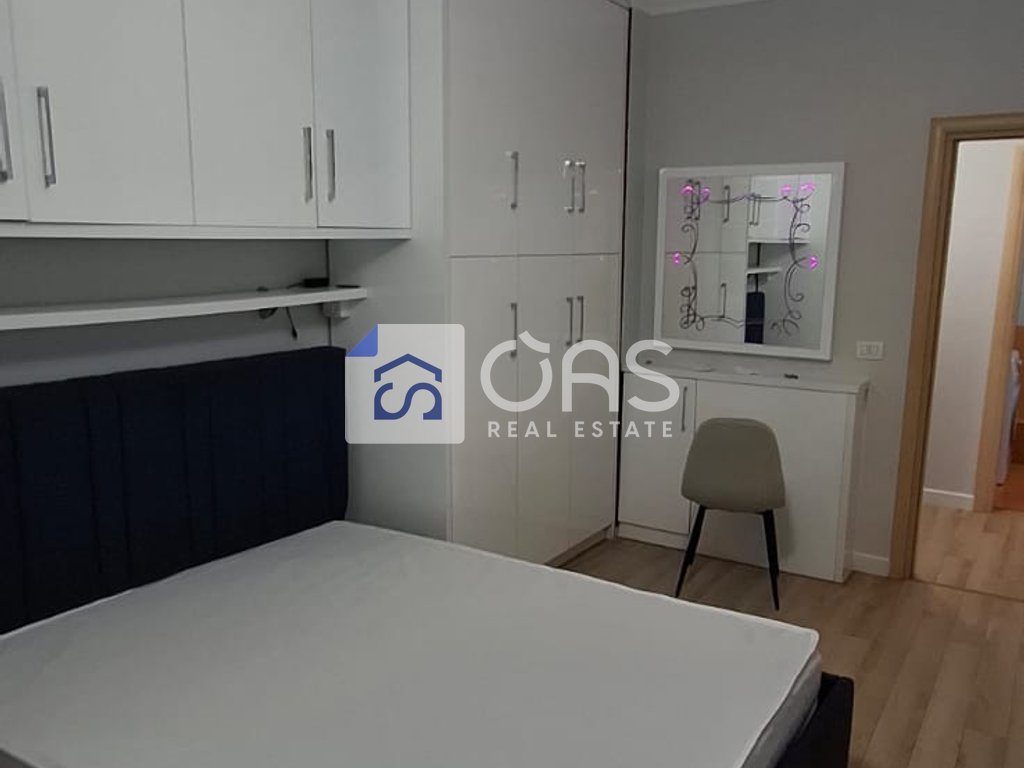 Jepet me qera apartament 1+1 tek Kodra e Diellit (Tek Eleonora)