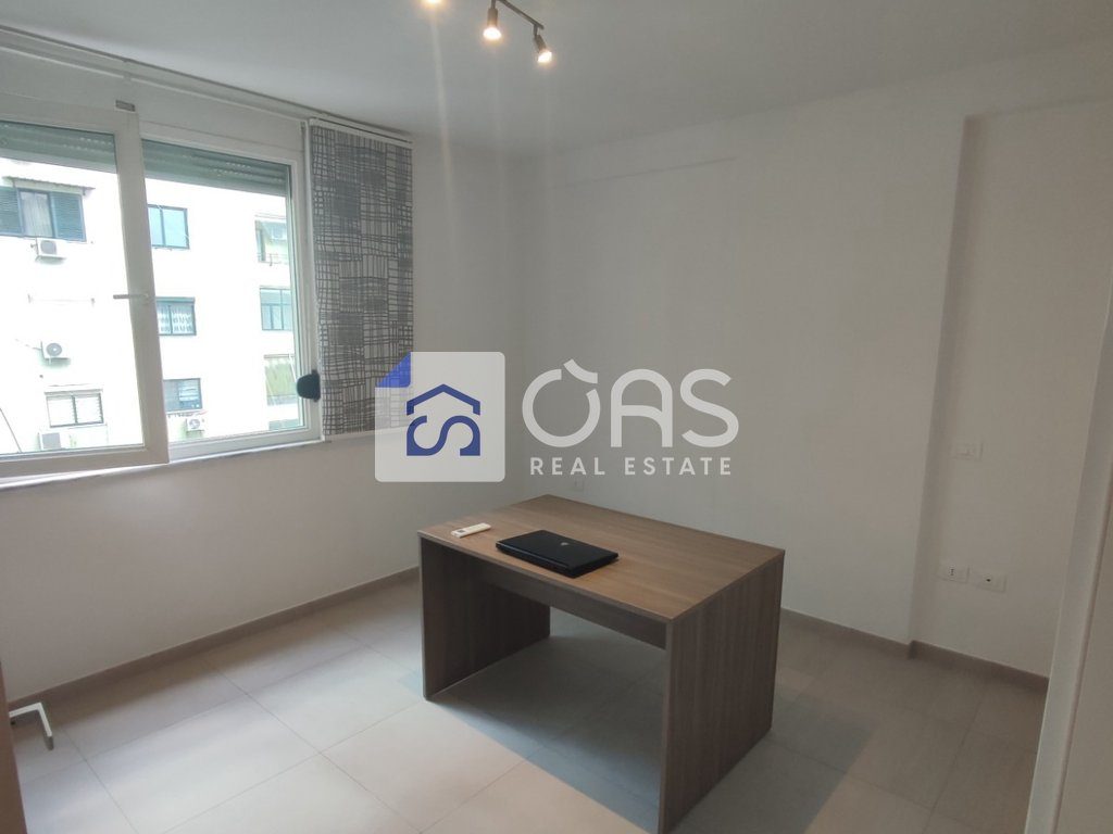 Jepet me qera apartament 2+1+2 ne Myslym Shyr.