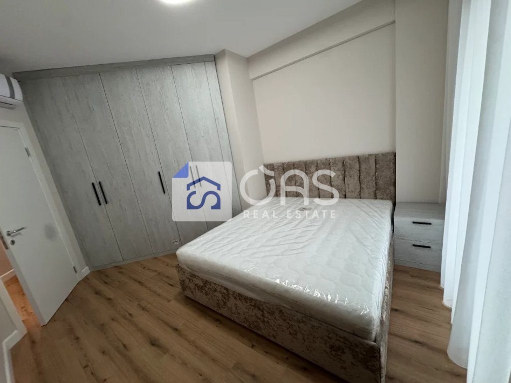 jepet me qera apartament 1+1 tek Liqeni i Thate