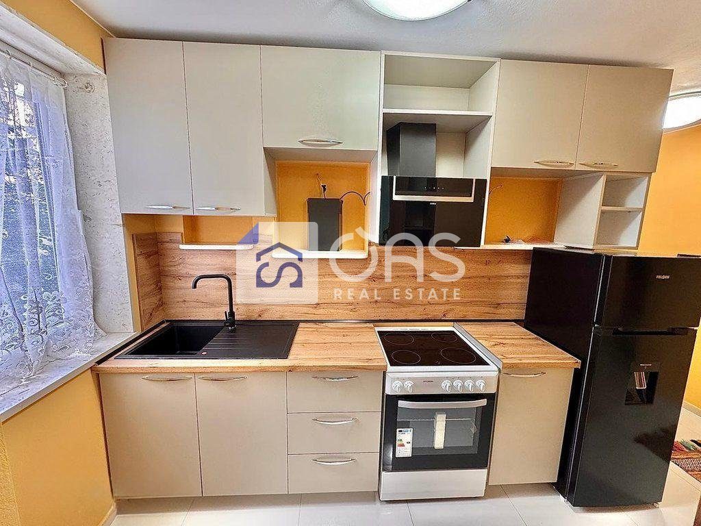 jepet me qera apartament 2+1 tek Sheshi Willson