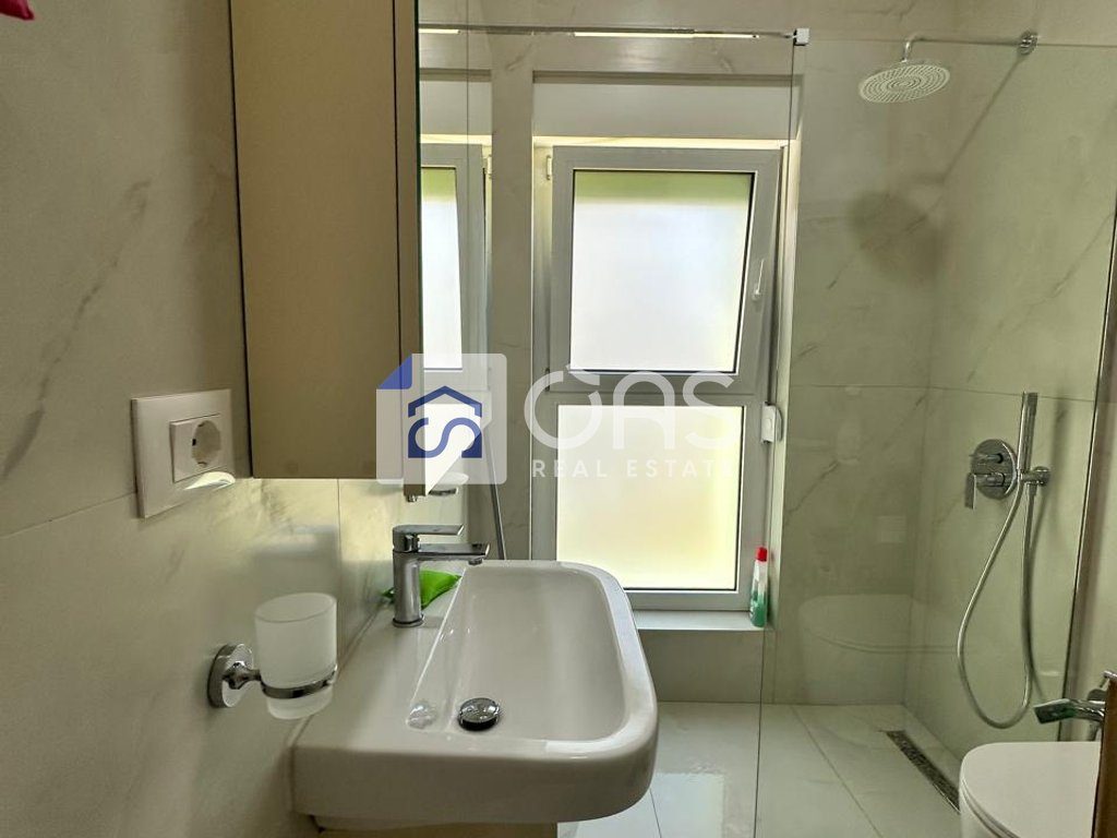 Jepet me qera  apartament 1+1 ne Ali Dem