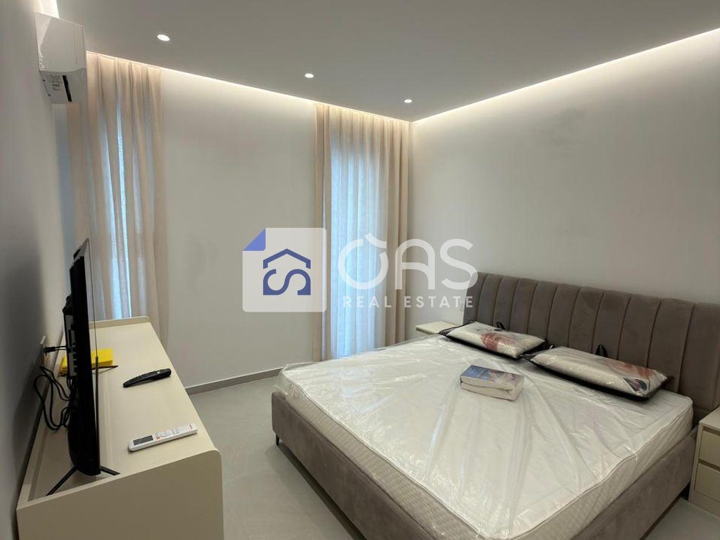 Jepet me qera  apartament 1+1+garazhd ne Shkoze