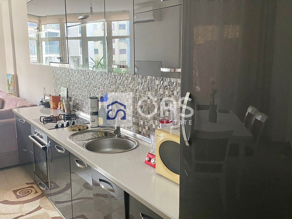 Shitet apartament 2+1+2 ne Yzberisht