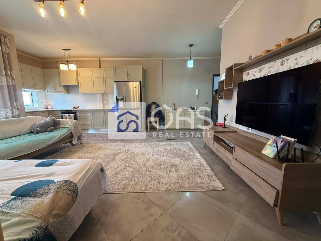 Shitet apartament 2+1 tek Rruga e Dibres