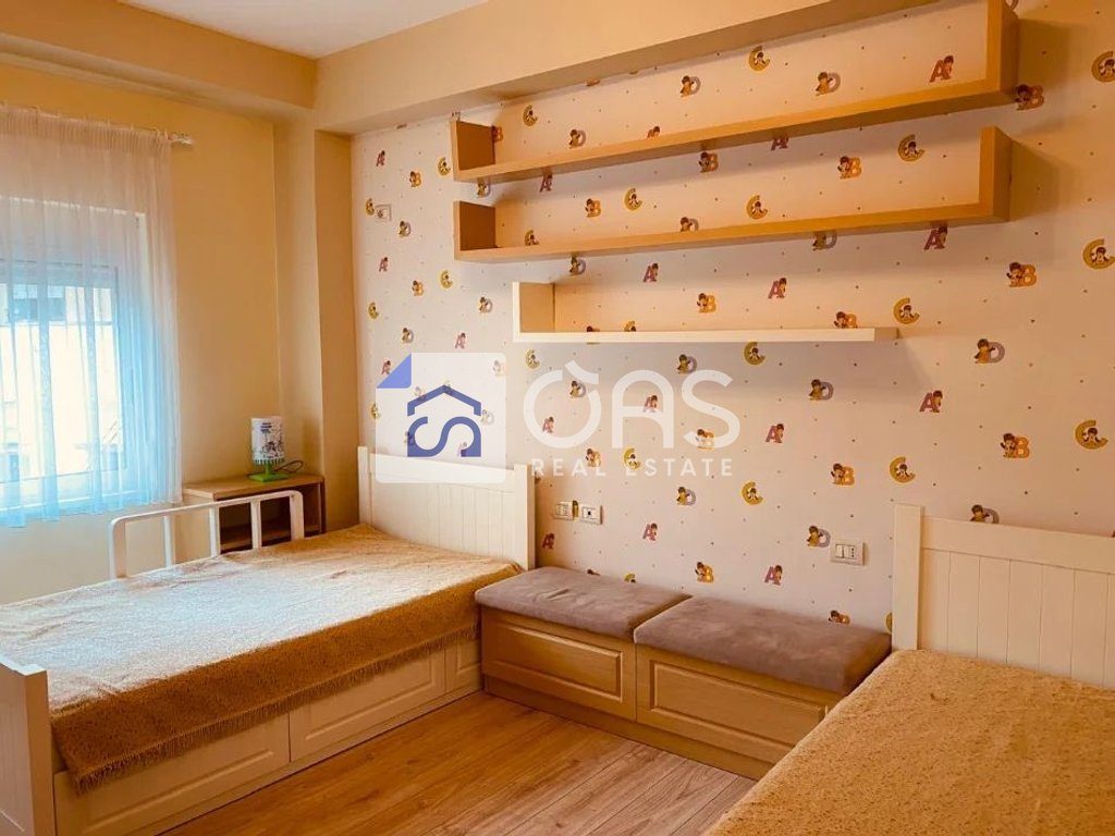Jepet apartament me qera 2+1 tek Brryli