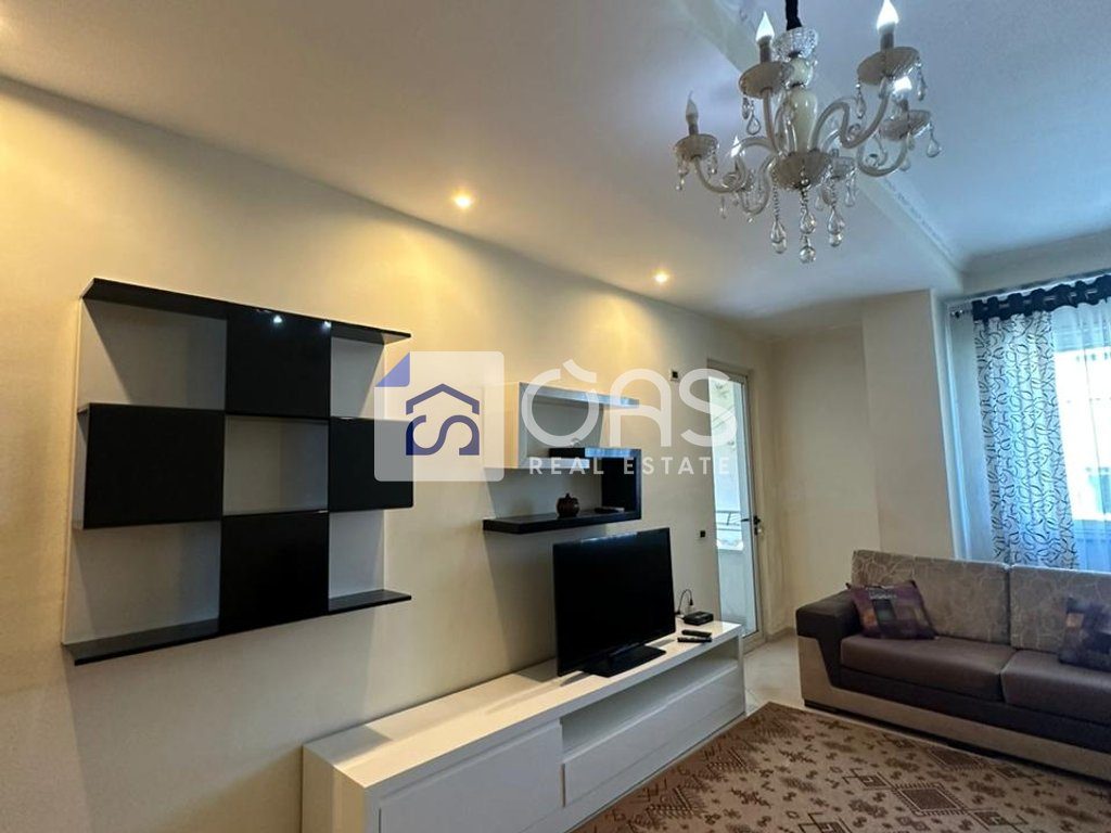 Jepet me qera  apartament 1+1 ne Astir