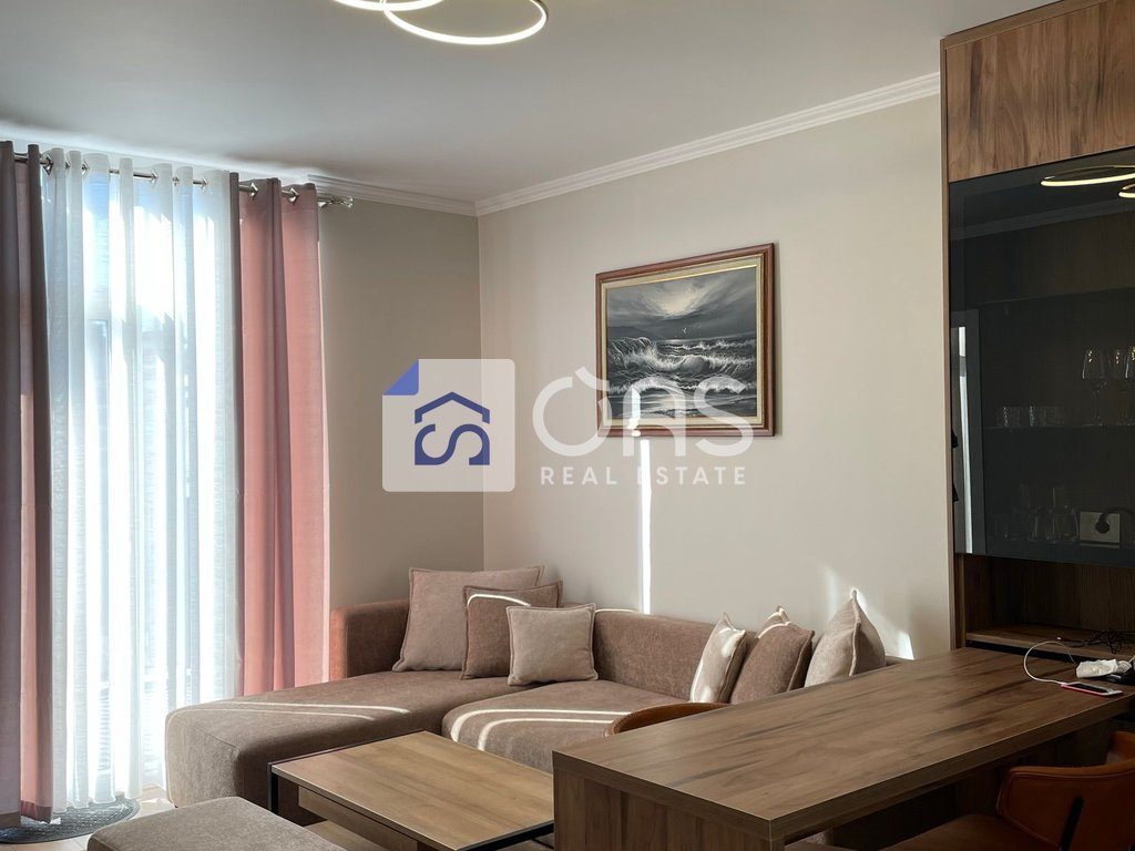 Shitet apartament 2+1 ne Yzberisht