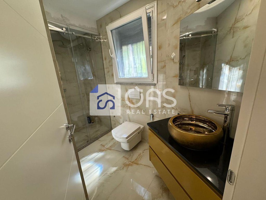 Jepet apartament me qera 2+1 tek Liqeni i Thate