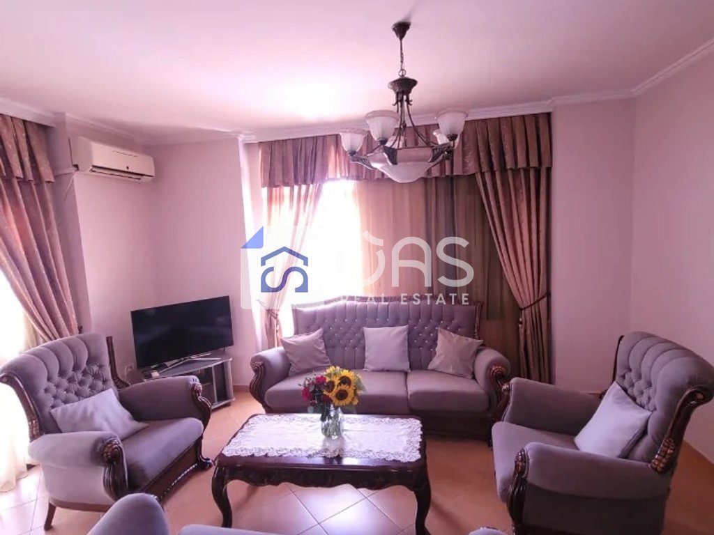 Jepet apartament me qera 2+1+2 tek Ish Ekspozita