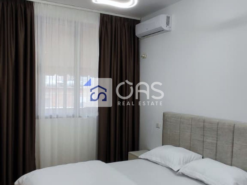 Jepet apartament me qera 1+1 ne Rrugen e Kavajes