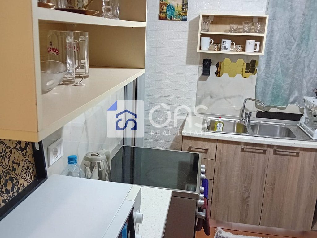 Jepet apartament me qera 1+1 tek Selvia