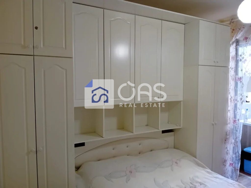 Jepet apartament me qera 1+1 tek Selvia