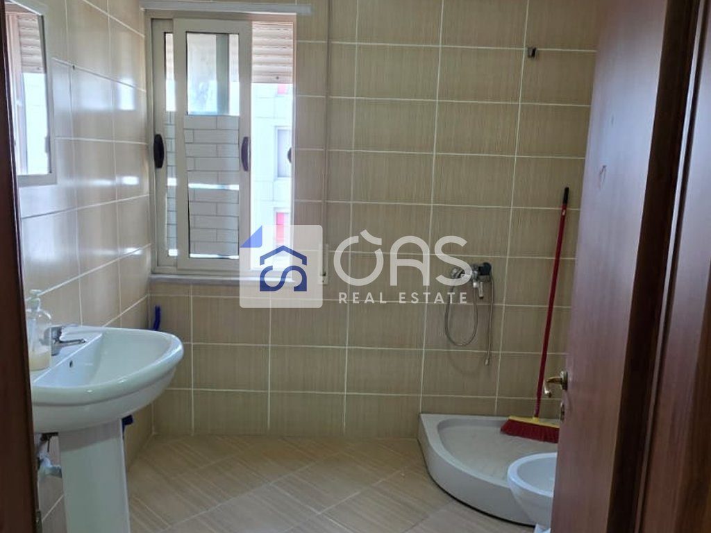 Jepet apartament me qera 2+1+2 tek Jordan Misja
