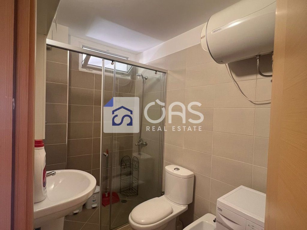 jepet me qera apartament 2+1+2 Kopshti Botanik
