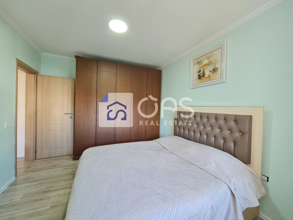 Shitet apartament 1+1 tek Tregu Elektrik