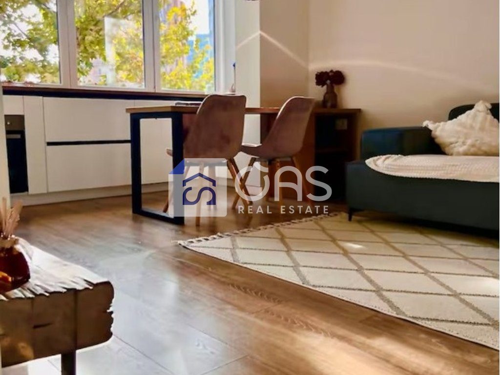 Jepet apartament me qera 1+1 ne Qender
