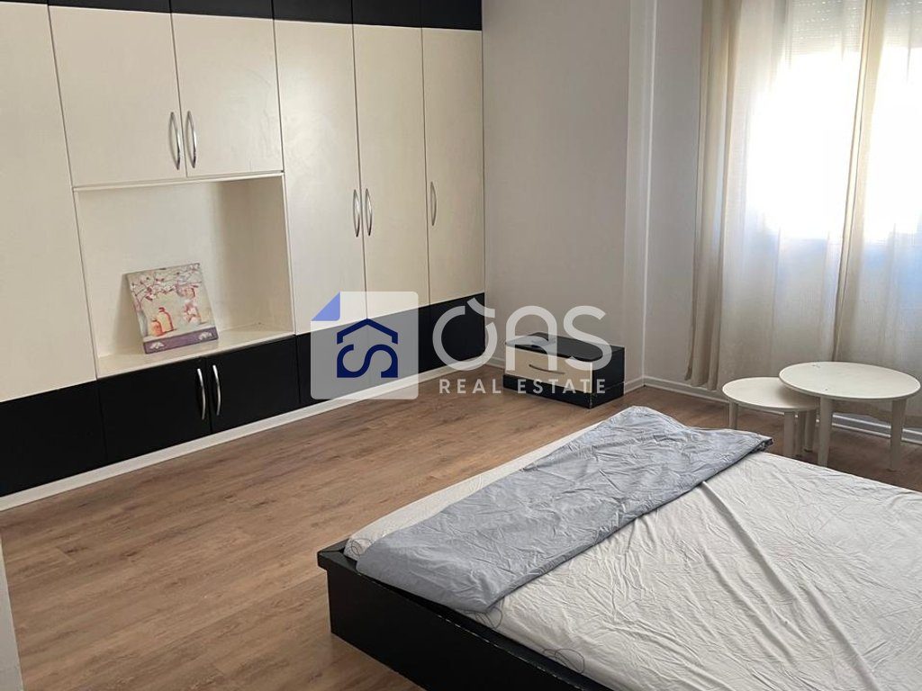 Jepet apartament me qera 2+1 tek Misto Mame