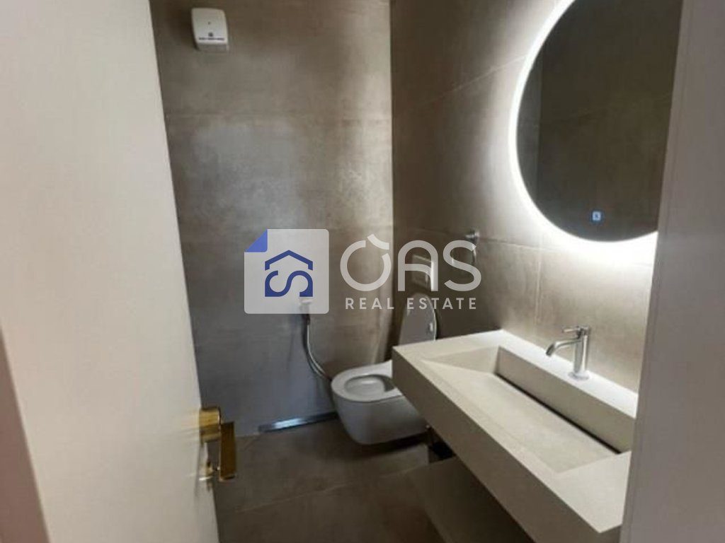 Shitet apartament 2+1+2 tek Liqeni Artificial