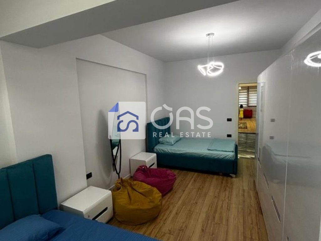 Jepet apartament me qera 2+1+2 ne Myslym Shyr