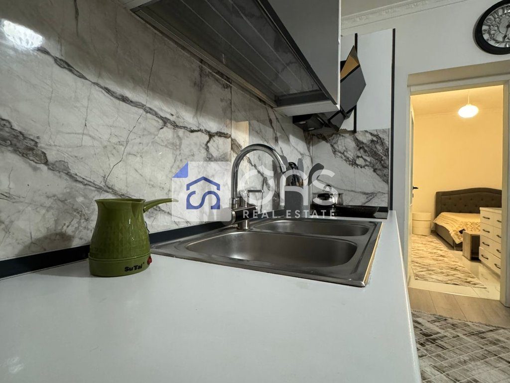 Jepet apartament me qera 1+1 tek Rruga e Dibres