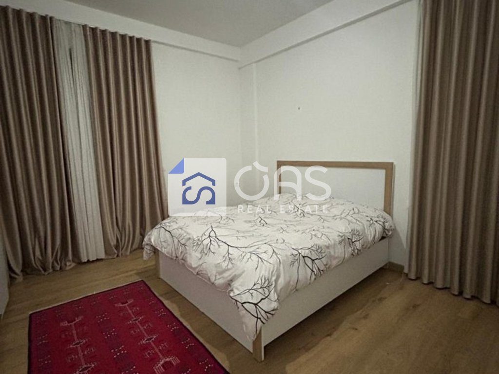 Jepet apartament me qera 1+1 ne Teg