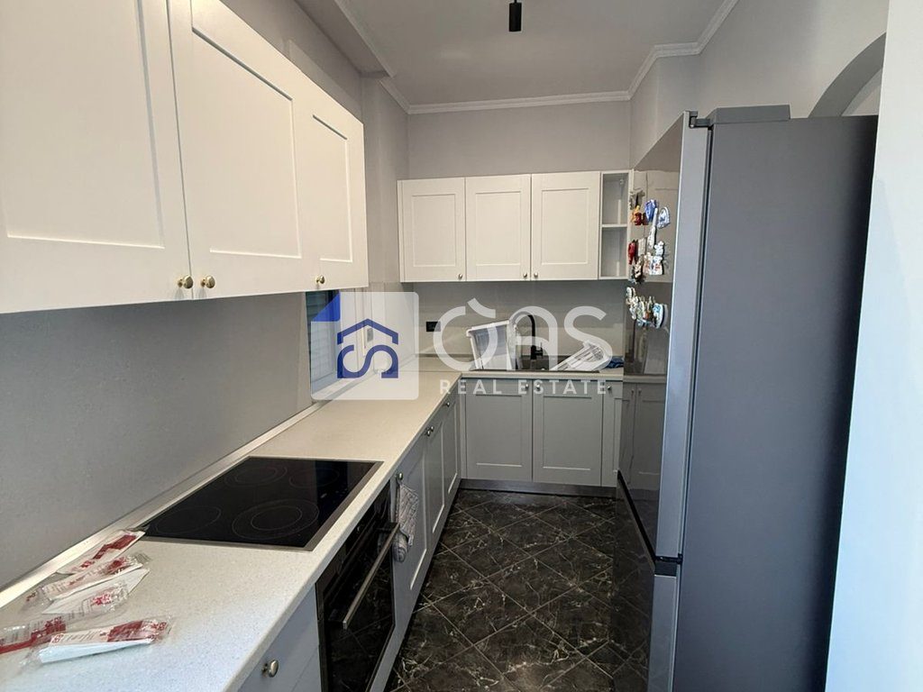 Jepet apartament me qera 2+1+2 tek Rruga e Elbasanit