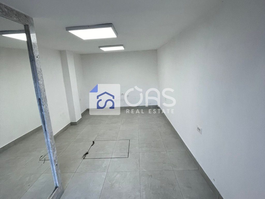 Jepet ambient biznesi 3+3 tek Pazari i ri