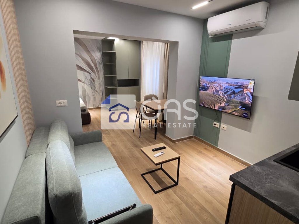 Shiten 3 garsionere + lavanderi tek Mine Peza perballe Golden Tower