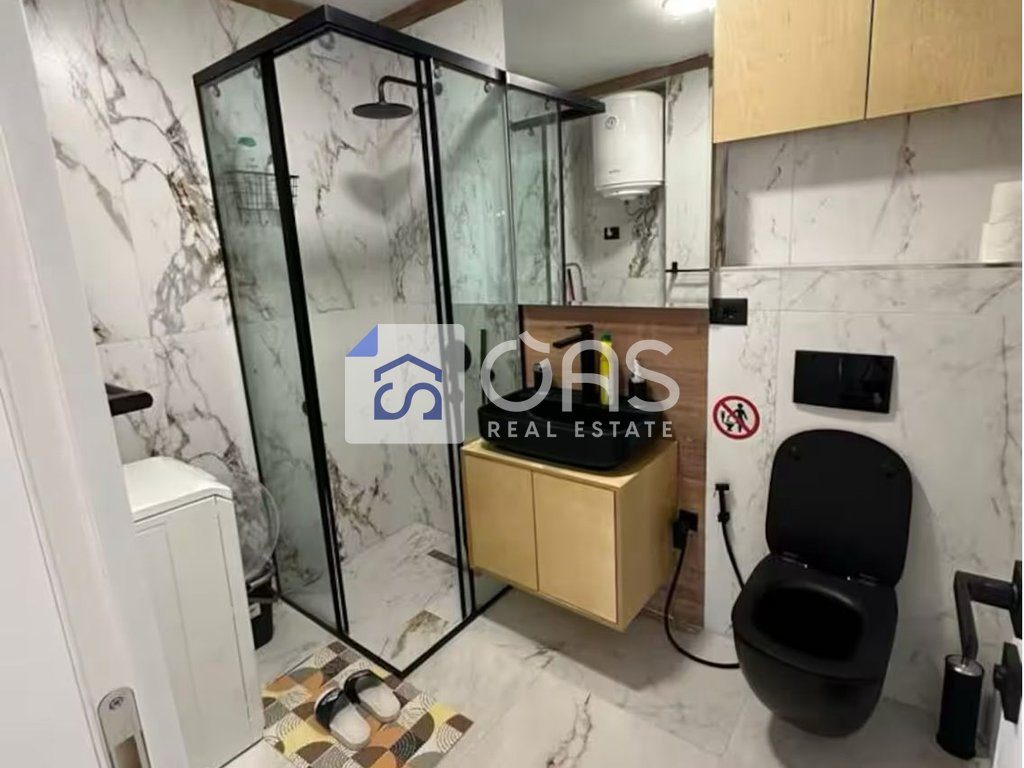 Jepet apartament me qera 1+1 tek Pazari i Ri