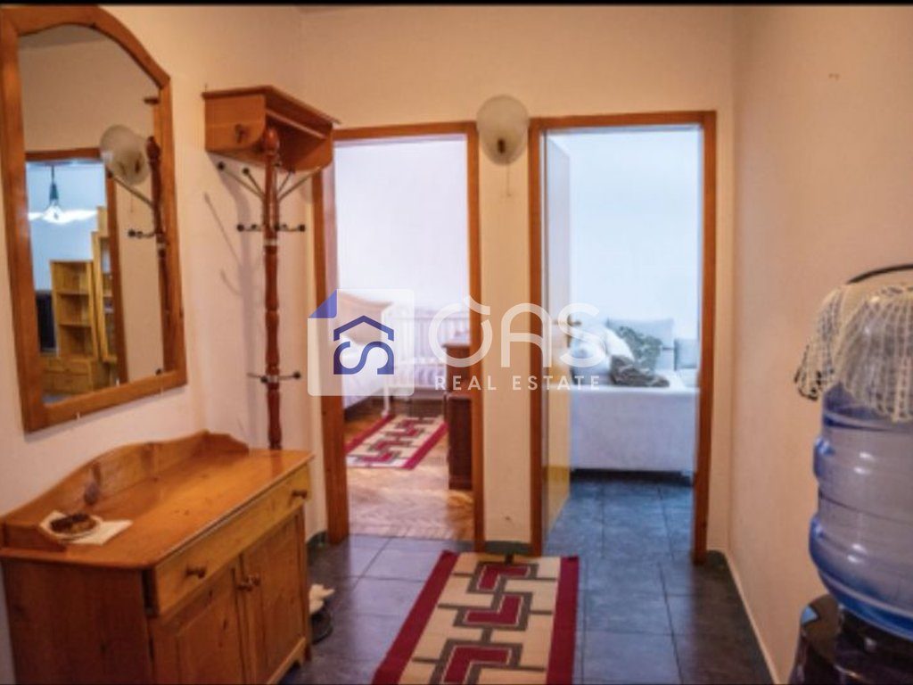 Jepet apartament me qera 2+1 ne  Pazari i Ri